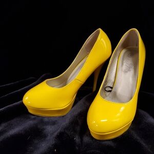 Elegant Yellow Platform Heels